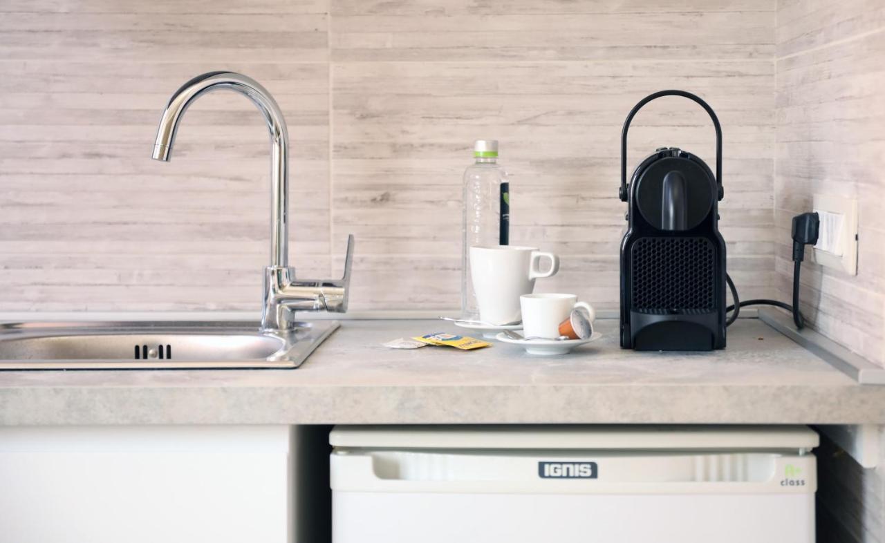Casajulienne Apartment Милано Екстериор снимка