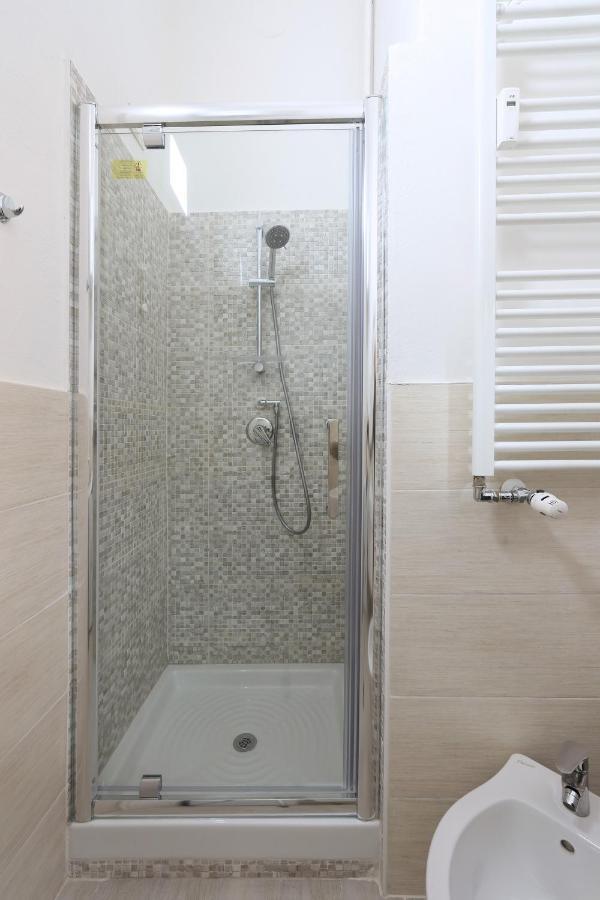 Casajulienne Apartment Милано Екстериор снимка