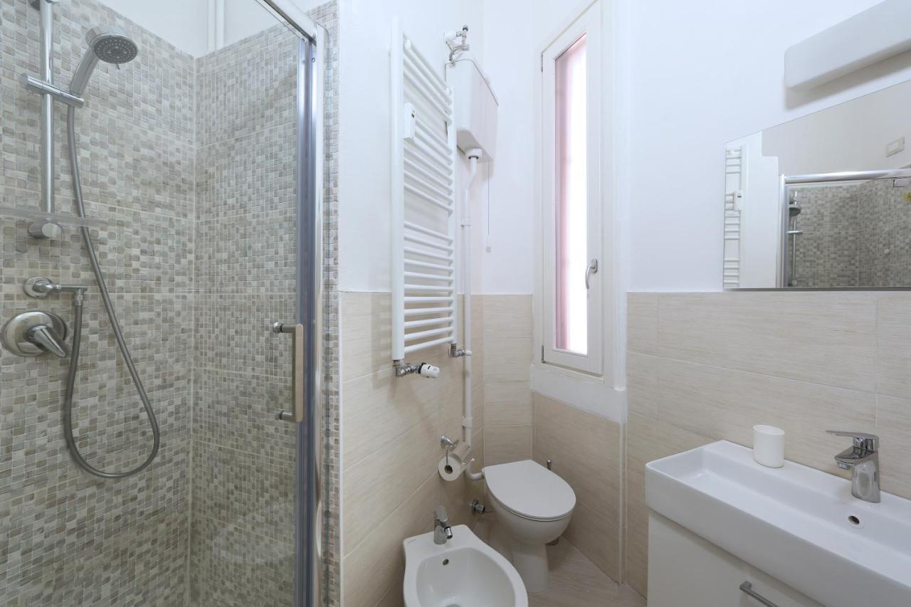 Casajulienne Apartment Милано Екстериор снимка