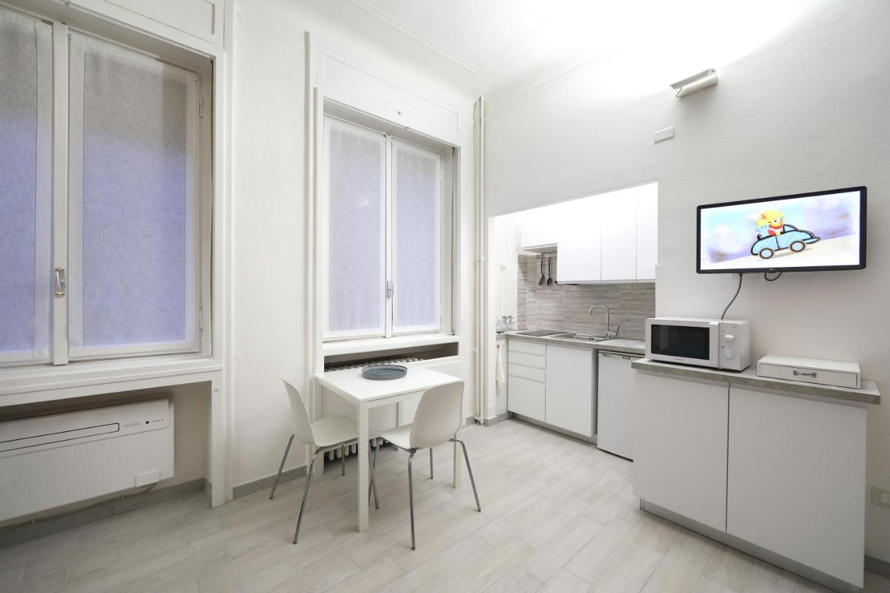 Casajulienne Apartment Милано Екстериор снимка